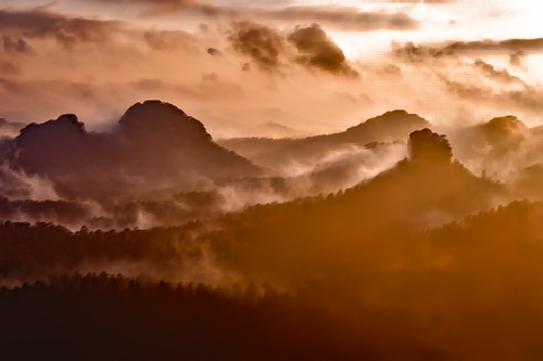 Alpes en niebla