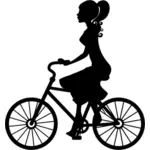 سيدة على الدراجة